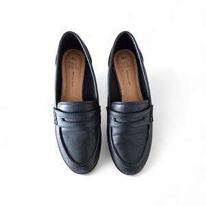 Time and Tru Black Slip-On Penny Loafers for Women Size 7